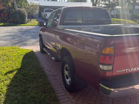 Used 2002 Toyota Tundra SR5 image 4