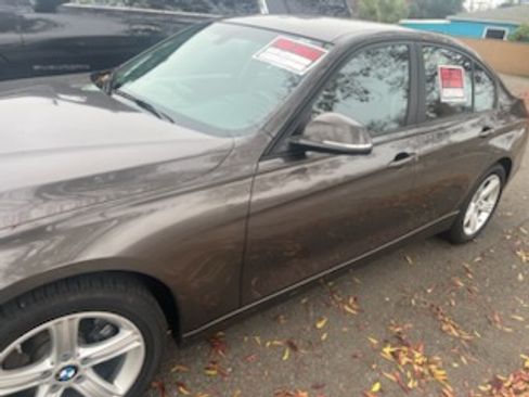 Used 2015 BMW 328i xDrive 328i xDrive Sedan 4D image 4