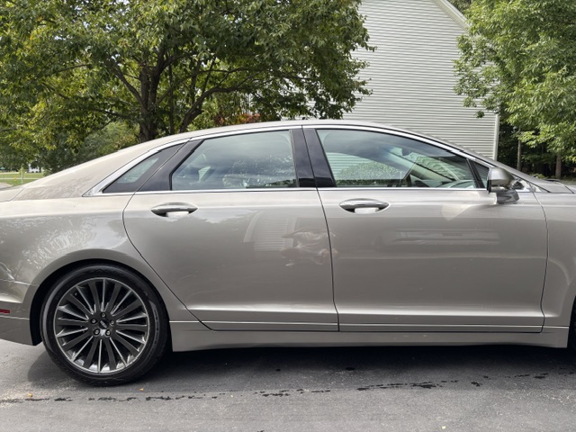 Used 2016 Lincoln MKZ AWD w/ Equipment Group 300A Reserve image 15