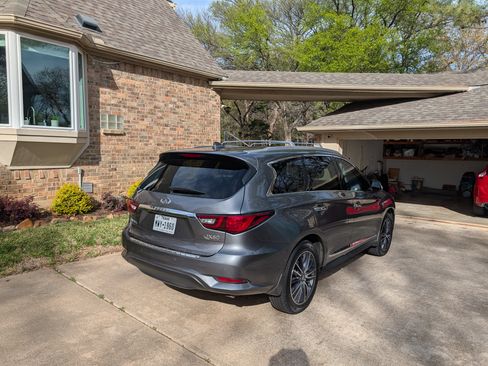 Used 2020 INFINITI QX60 Luxe w/ Sensory Package image 4