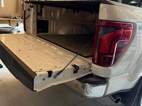 Used 2025 Ford F150 Lariat w/ Equipment Group 501A Mid AWD/4WD image 15