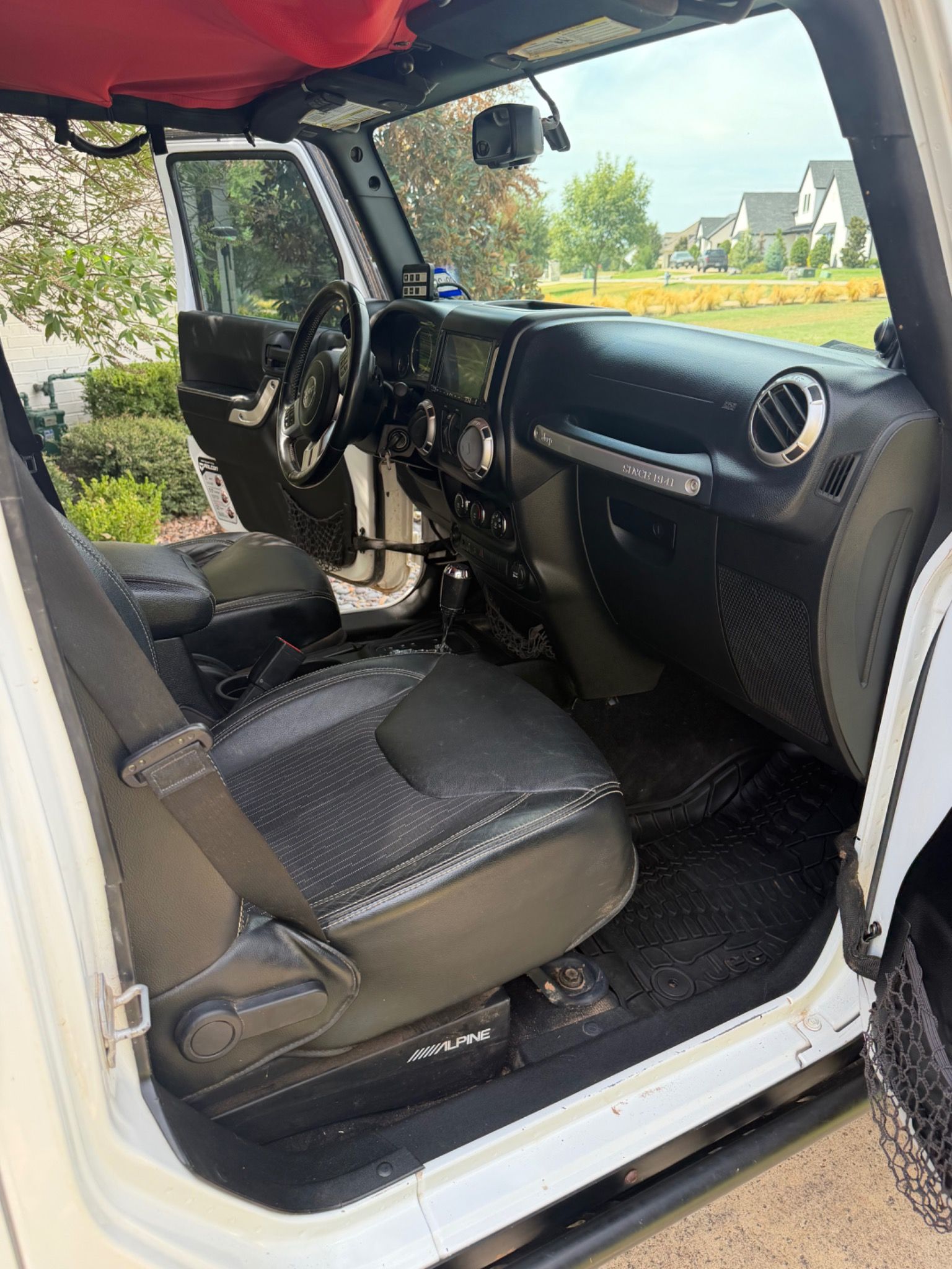 Used 2013 Jeep Wrangler Unlimited Sport AWD/4WD image 12