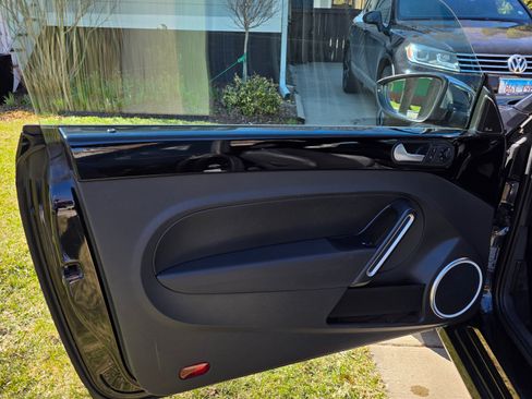 Used 2013 Volkswagen Beetle 2.5 Fender image 4