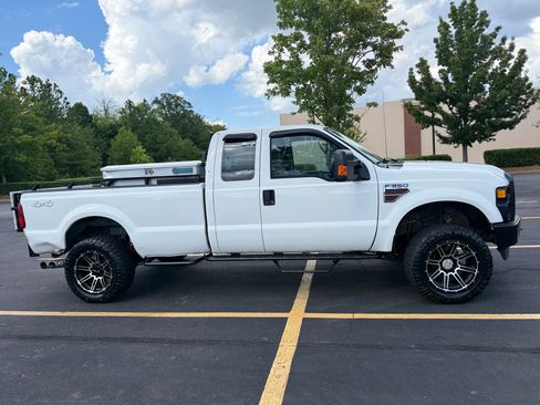 Used 2008 Ford F350 XL AWD/4WD image 6