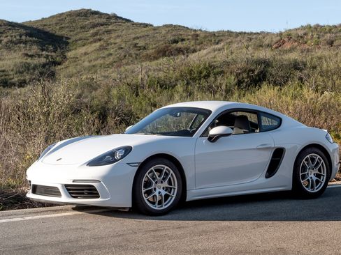 Used 2019 Porsche 718 Cayman image 6