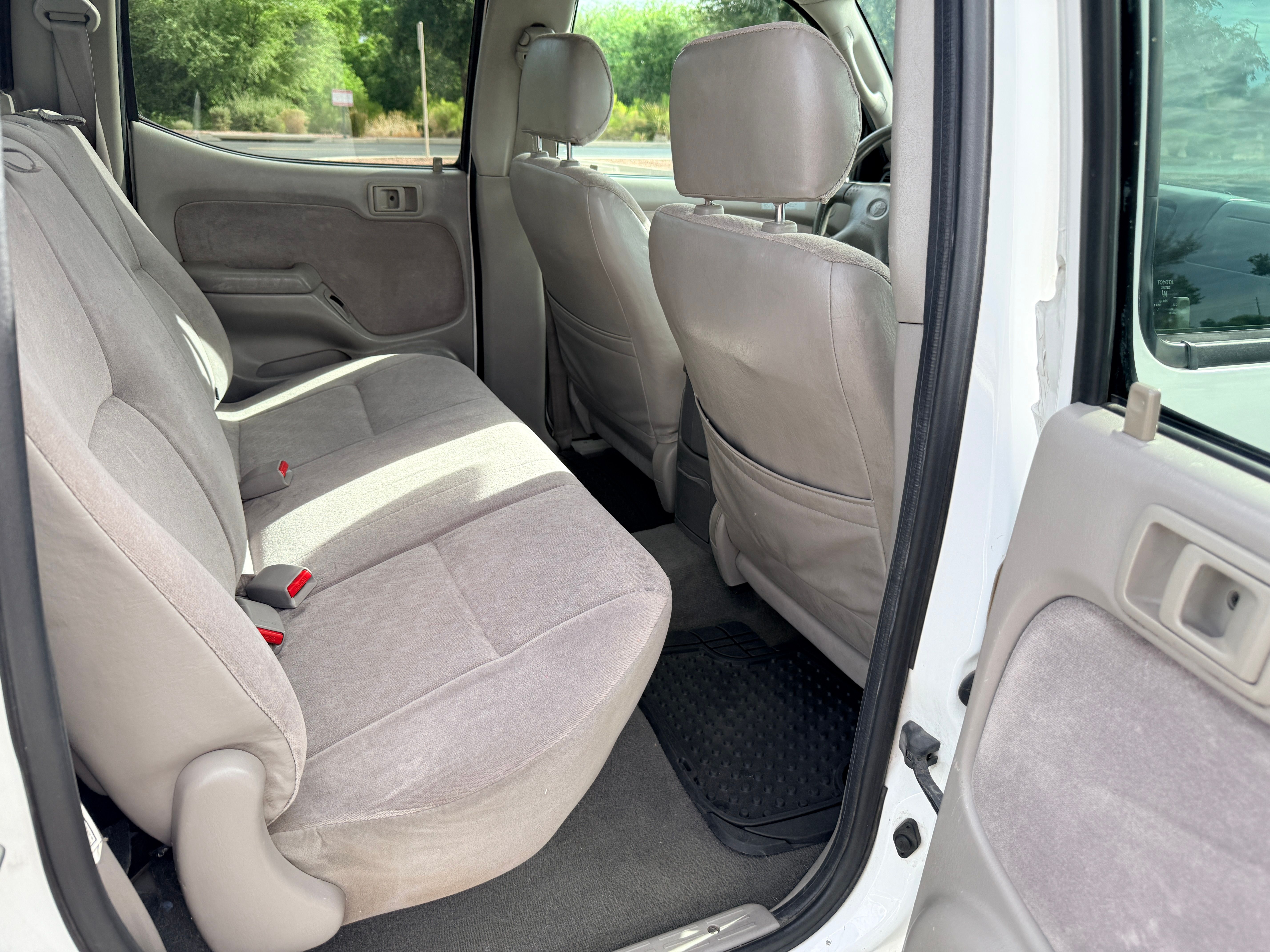 Used 2004 Toyota Tacoma PreRunner RWD image 11