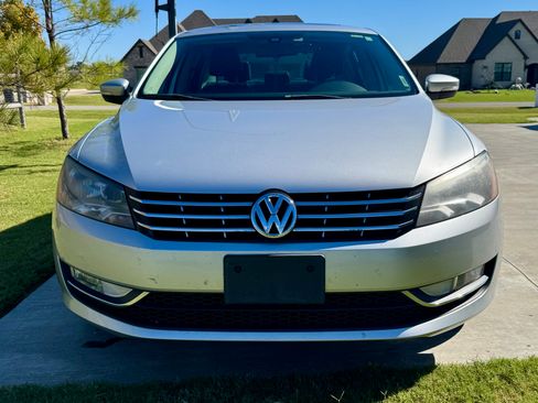 Used 2014 Volkswagen Passat TDI SE FWD image 5