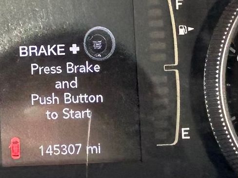 Used 2019 Jeep Cherokee Latitude Plus image 13