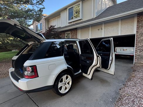 Used 2012 Land Rover Range Rover Sport HSE LUX image 11