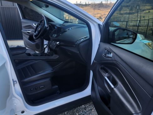 Used 2018 Ford Escape Titanium image 21