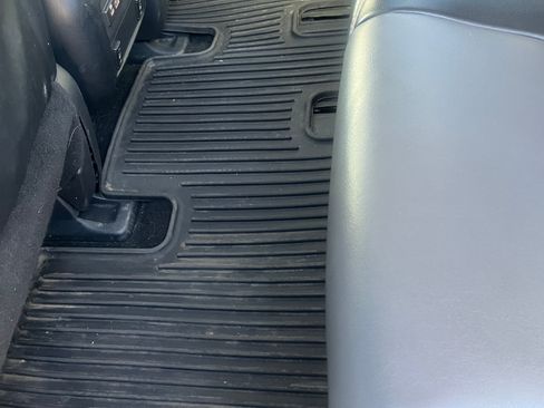 Used 2020 Nissan Pathfinder SL image 23