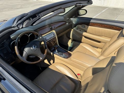 Used 2008 Lexus SC 430 Convertible image 15