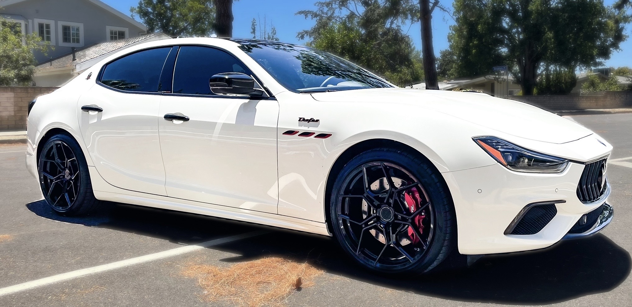 Used 2021 Maserati Ghibli Trofeo RWD image 5