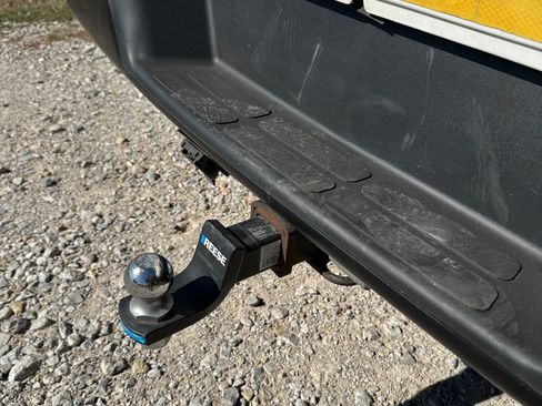 Used 2013 Chevrolet Express 2500 image 10