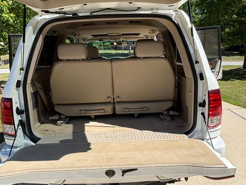 Used 2006 Lexus LX 470 4WD image 21