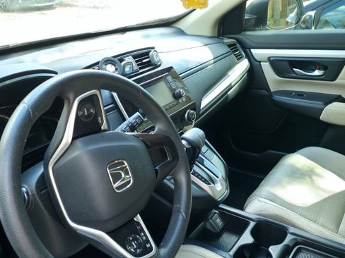 Used 2019 Honda CR-V LX image 9
