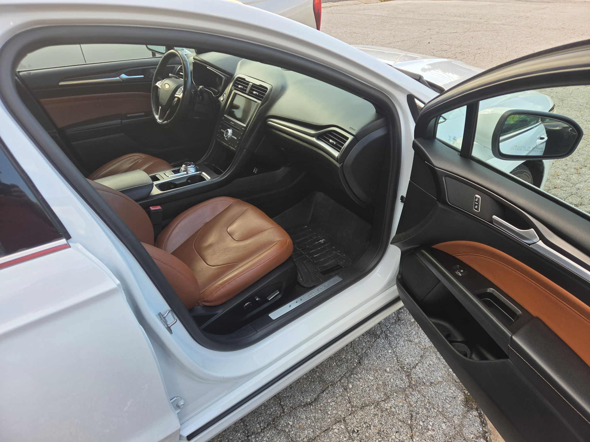 Used 2019 Ford Fusion Titanium AWD/4WD image 10