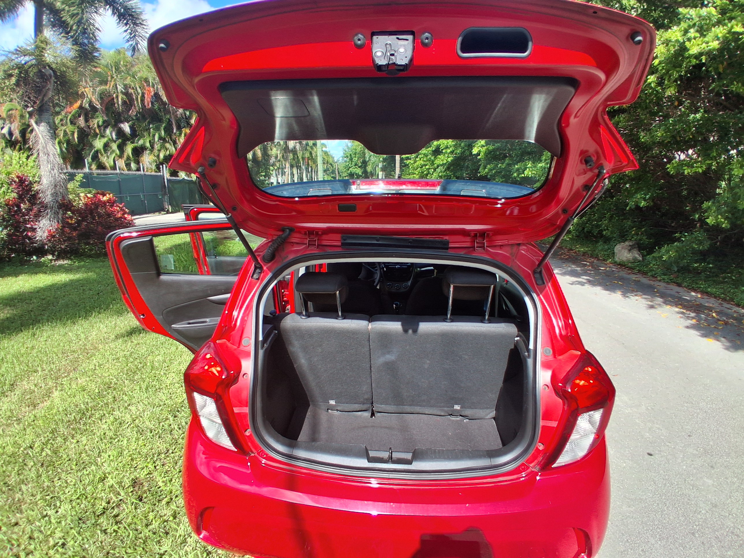 Used 2020 Chevrolet Spark LT FWD image 12