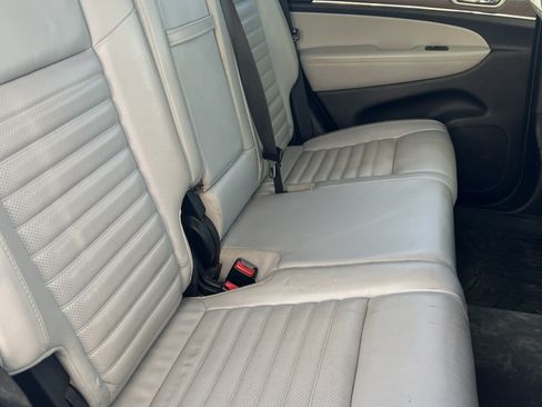 Used 2018 Jeep Grand Cherokee Limited image 1