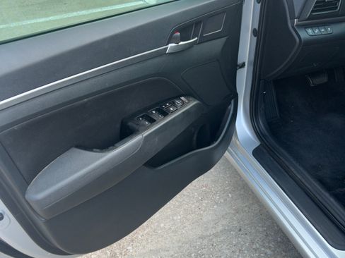 Used 2020 Hyundai Elantra Value Edition w/ Cargo Package (C1) image 6