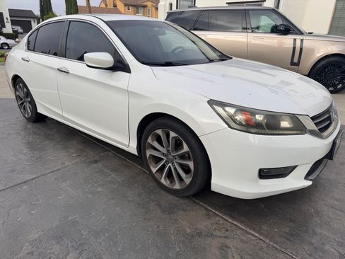 Used 2015 Honda Accord Sport image 5