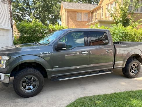 Used 2016 Ford F150 XLT w/ Equipment Group 302A Luxury image 2