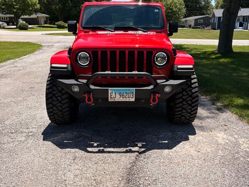 Used 2021 Jeep Wrangler Unlimited Sahara w/ Uconnect 4C Nav & Sound Group AWD/4WD image 5