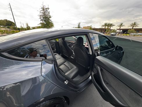 Used 2023 Tesla Model 3 Performance AWD/4WD image 9