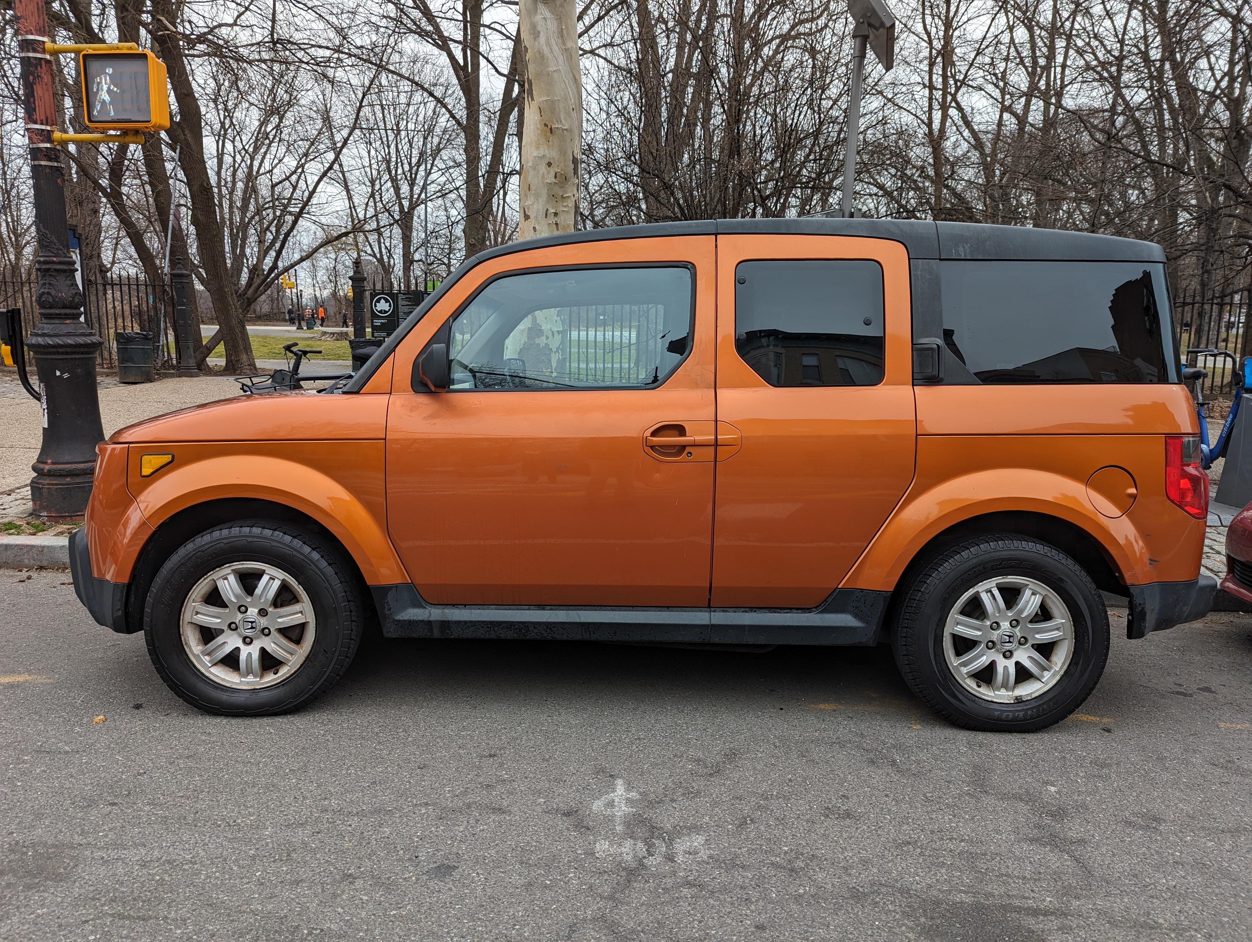 Used 2007 Honda Element EX image 2