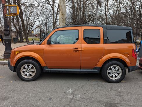 Used 2007 Honda Element EX image 2