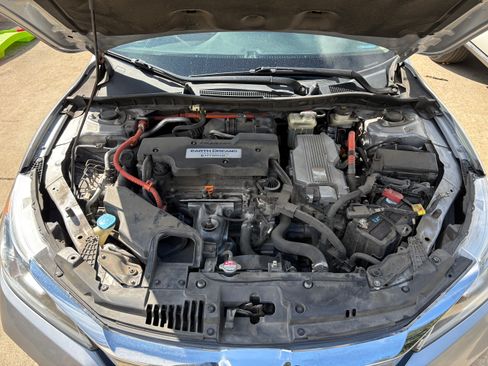 Used 2017 Honda Accord Hybrid Sedan image 21