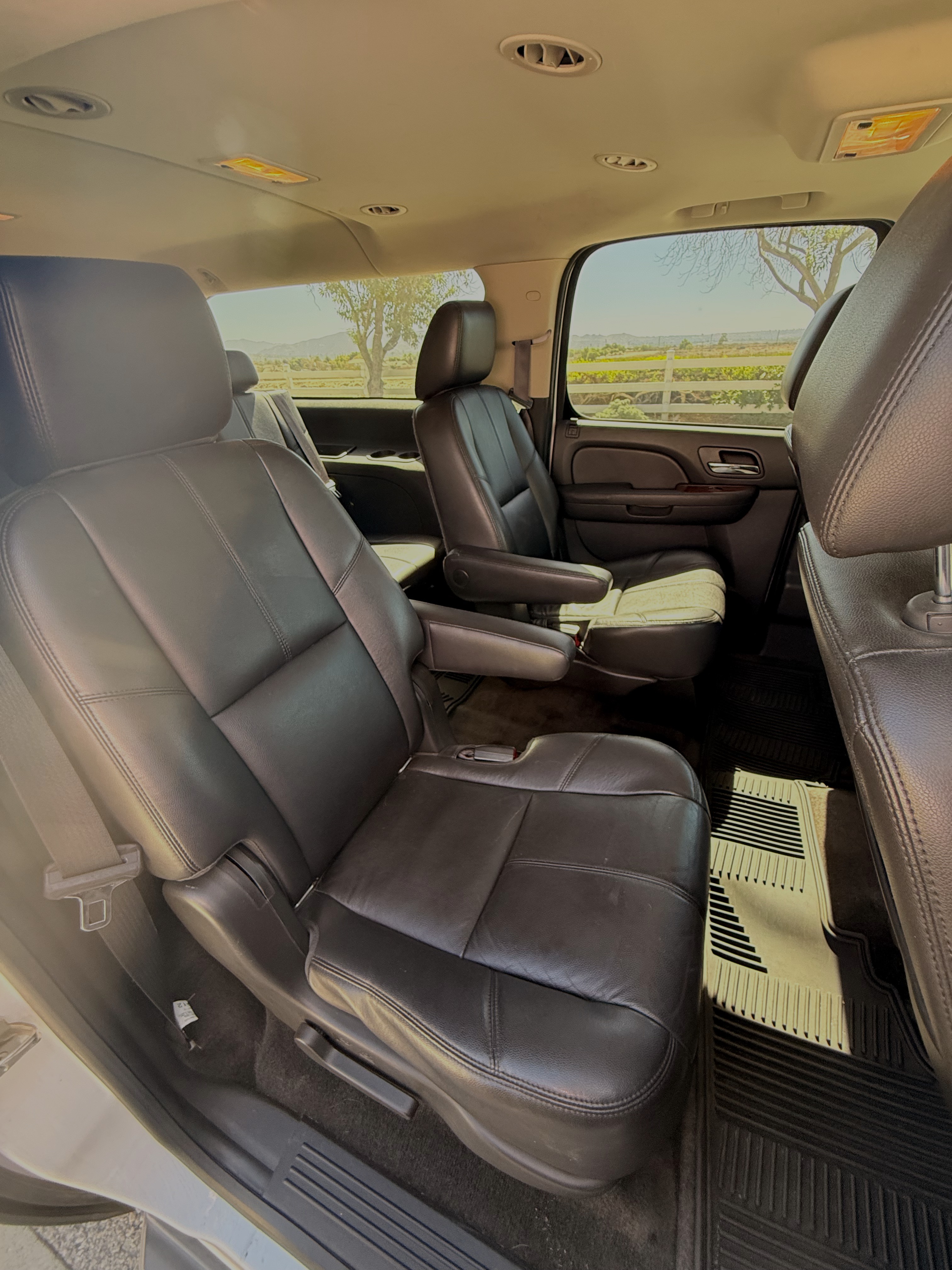 Used 2013 Chevrolet Suburban LT w/ All-Star Edition RWD image 12
