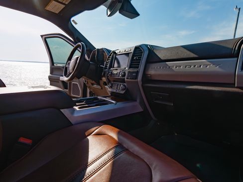 Used 2019 Ford F250 King Ranch w/ King Ranch Ultimate Package image 14