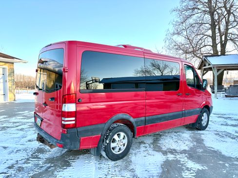 Used 2012 Mercedes-Benz Sprinter 2500 image 4