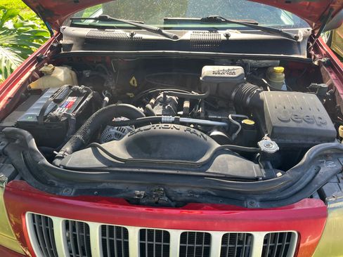 Used 2004 Jeep Grand Cherokee Laredo w/ Convenience Group AWD/4WD image 13