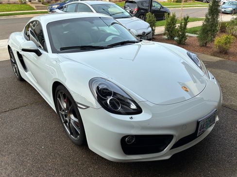 Used 2015 Porsche Cayman S image 6