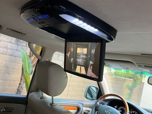 Used 2004 Lexus LX 470 4WD image 9