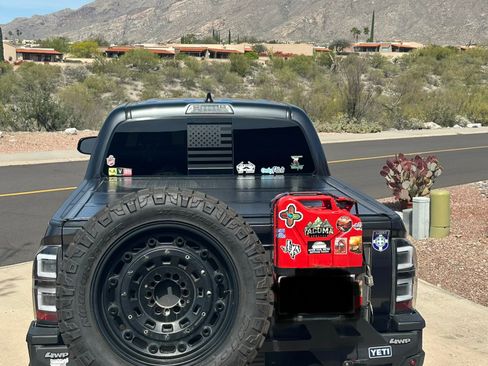 Used 2021 Toyota Tacoma Limited image 13