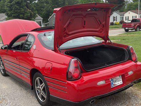 Used 2004 Chevrolet Monte Carlo SS w/ Dale Earnhardt Jr. Package FWD image 4