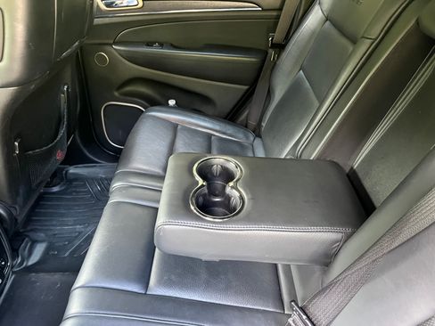 Used 2016 Jeep Grand Cherokee Summit w/ Platinum Series Group AWD/4WD image 29