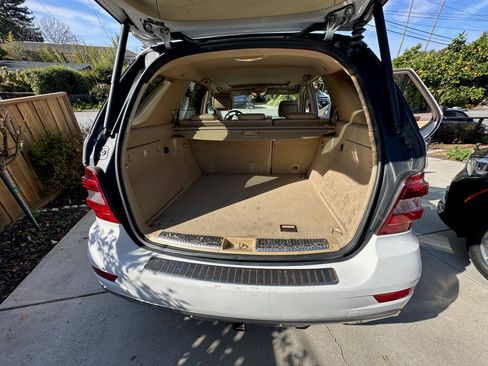 Used 2010 Mercedes-Benz ML 350 4MATIC image 15