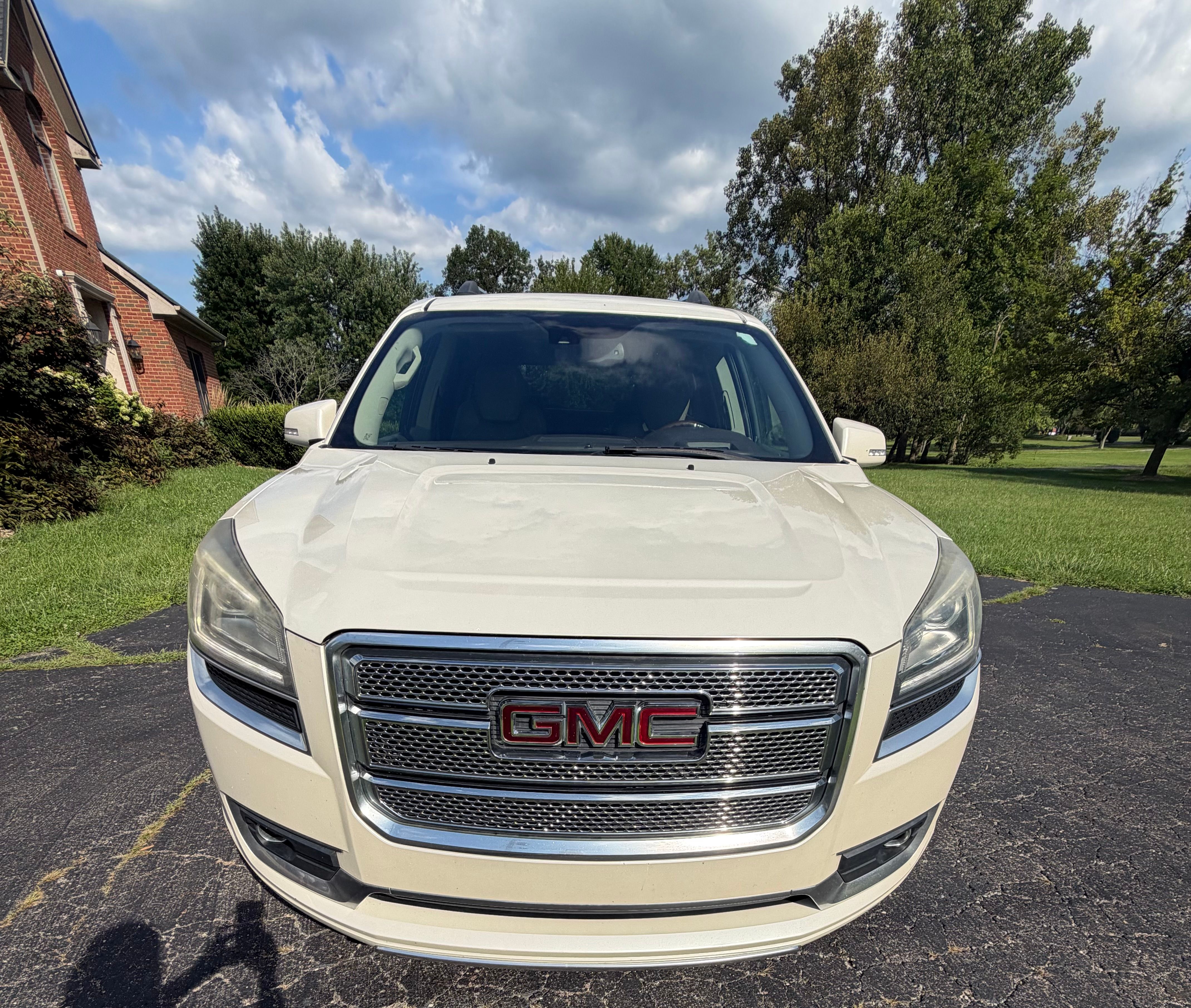 Used 2014 GMC Acadia Denali AWD/4WD image 2