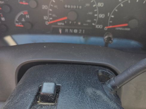 Used 2000 Ford F250 2WD SuperCab Super Duty image 11