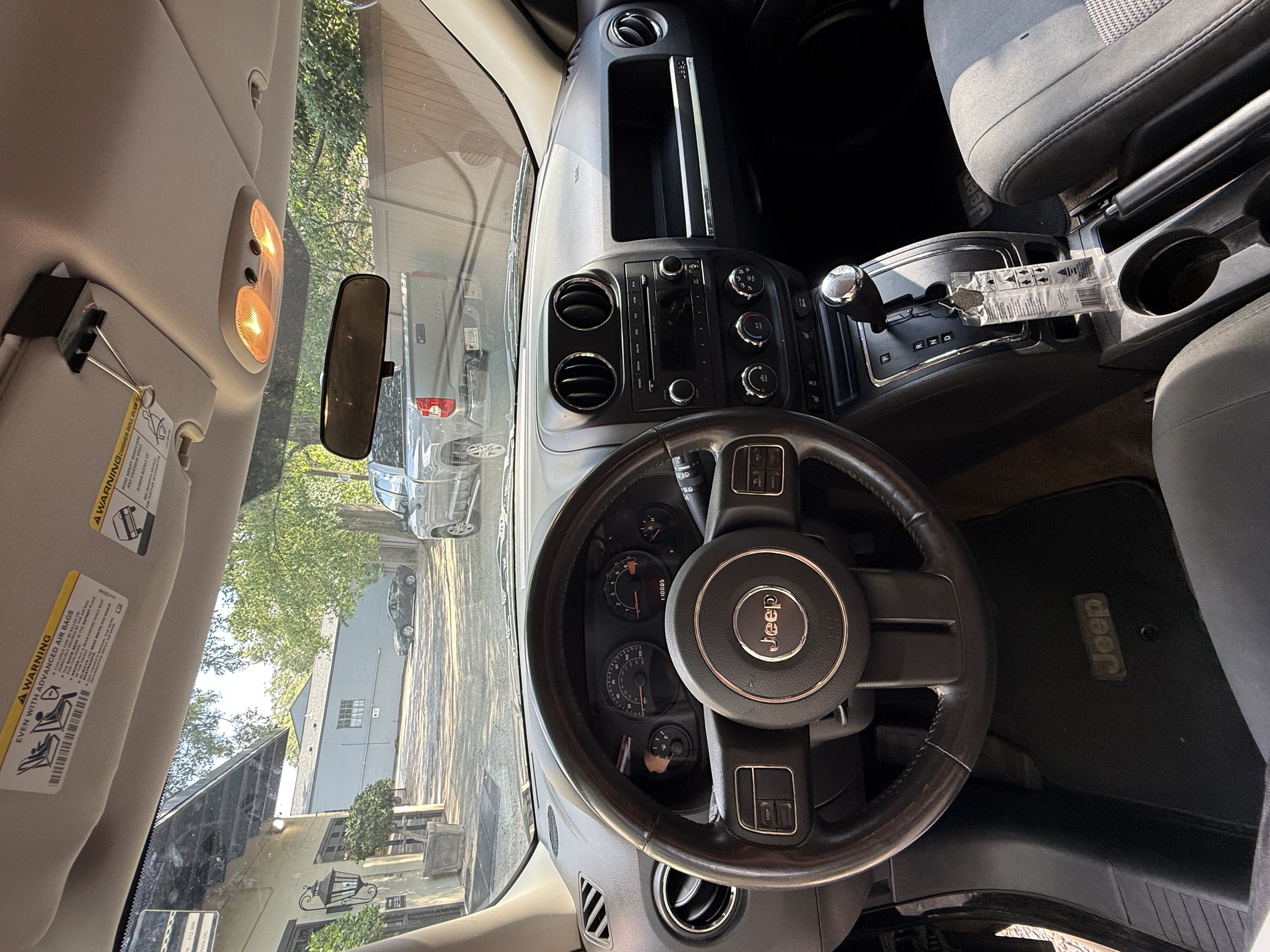Used 2014 Jeep Patriot Latitude FWD image 10