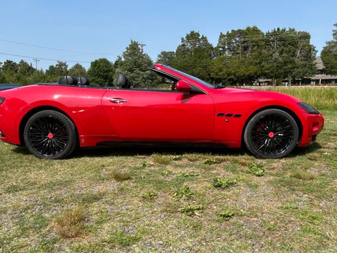 Used 2011 Maserati GranTurismo Convertible image 9