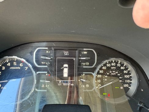 Used 2019 Toyota Tundra 1794 Edition image 14