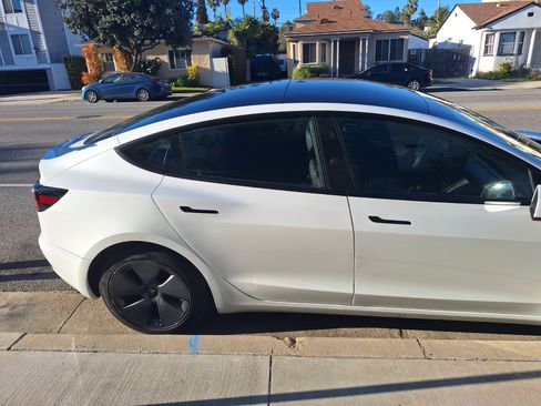 Used 2023 Tesla Model 3 Standard Range image 13