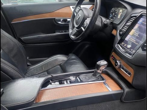 Used 2018 Volvo XC90 T6 Inscription w/ Convenience Package image 16