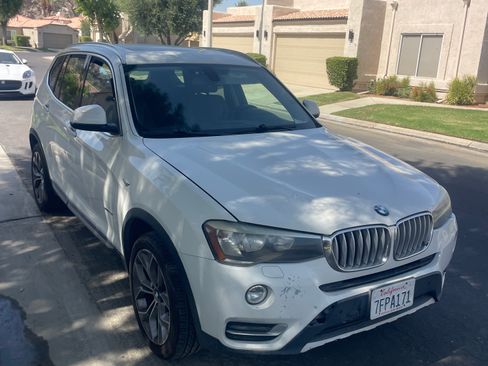 Used 2015 BMW X3 sDrive28i RWD image 2