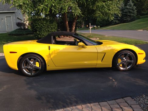 Used 2007 Chevrolet Corvette Convertible w/ Preferred Equipment Group image 1